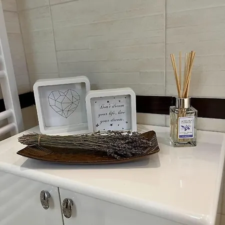 & Relax In Bellevue Банско