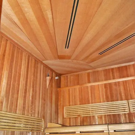 Отель & Relax In Bellevue *