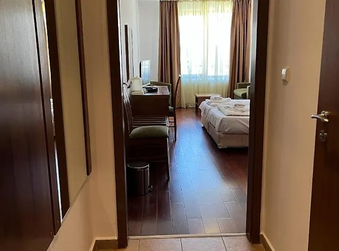 & Relax In Bellevue *