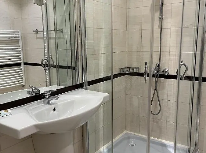 Отель & Relax In Bellevue *