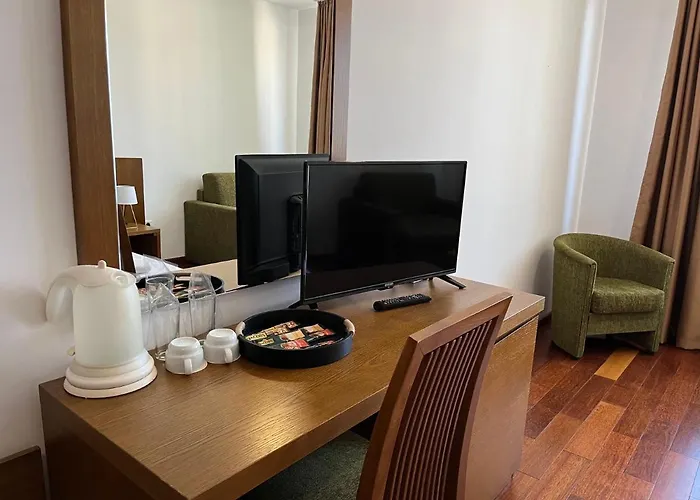 & Relax In Bellevue *