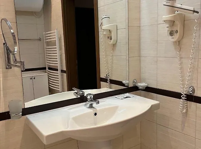 & Relax In Bellevue Отель *